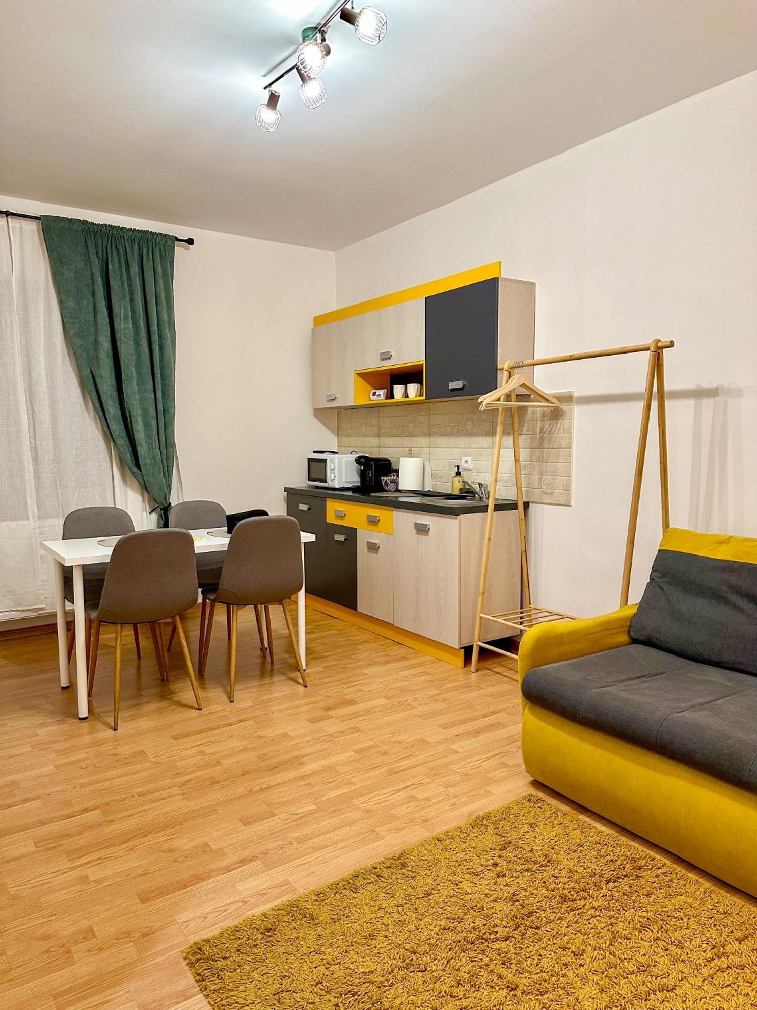 Serenity House Apartments 시비우 객실 사진