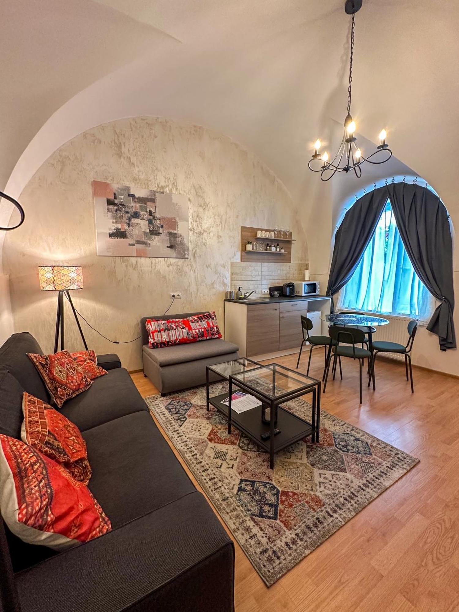 Serenity House Apartments 시비우 외부 사진