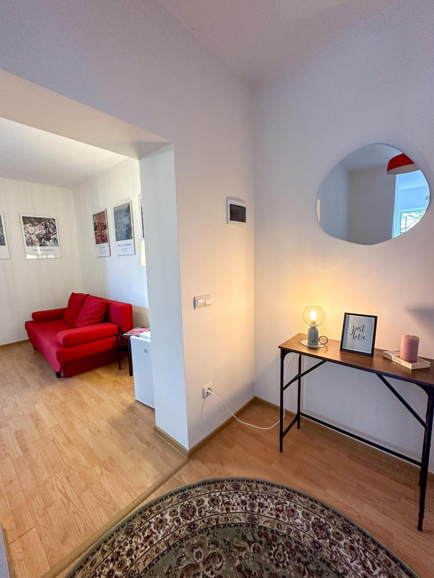Serenity House Apartments 시비우 객실 사진
