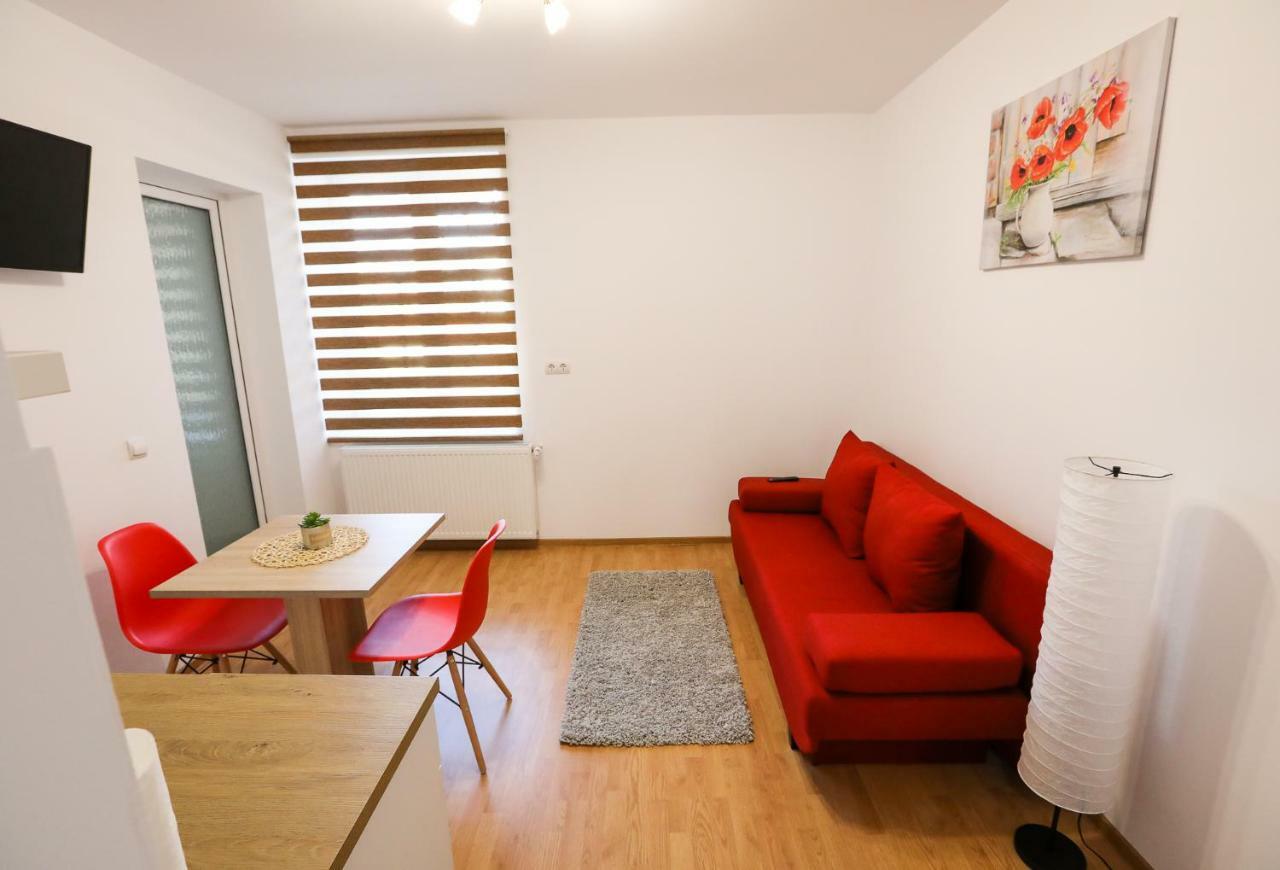 Serenity House Apartments 시비우 외부 사진